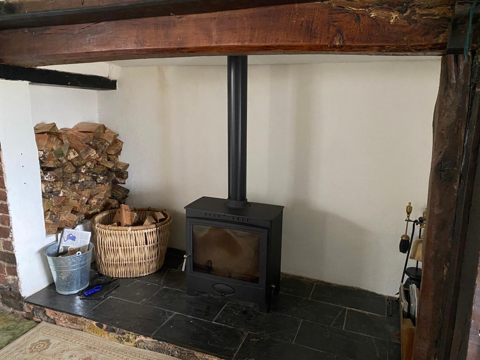 Bryntirion Farmhouse Rooms Llanfair Caereinion Exterior photo